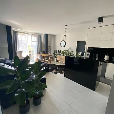 Apartment Departa - Centrum- Wolnosci 9 *
